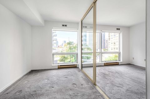 Photo 17 at 716 - 1001 Bay Street, Bay Street Corridor, Toronto