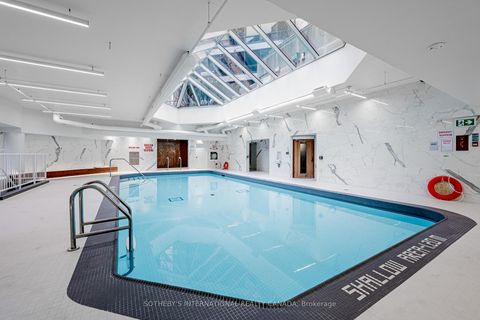 Photo 26 at 716 - 1001 Bay Street, Bay Street Corridor, Toronto