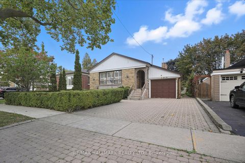 Photo 2 at 257 Chine Drive, Cliffcrest, Toronto