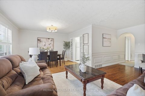 Photo 5 at 257 Chine Drive, Cliffcrest, Toronto