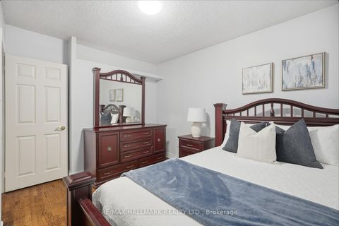 Photo 19 at 257 Chine Drive, Cliffcrest, Toronto