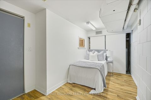 Photo 32 at 257 Chine Drive, Cliffcrest, Toronto