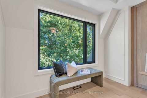 Photo 21 at 105 Rumsey Road, Leaside, Toronto
