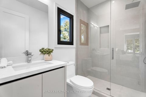 Photo 28 at 105 Rumsey Road, Leaside, Toronto