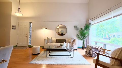 Photo 4 at 25 Oakley Boulevard, Bendale, Toronto