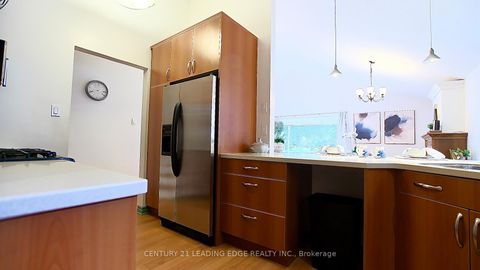 Photo 6 at 25 Oakley Boulevard, Bendale, Toronto