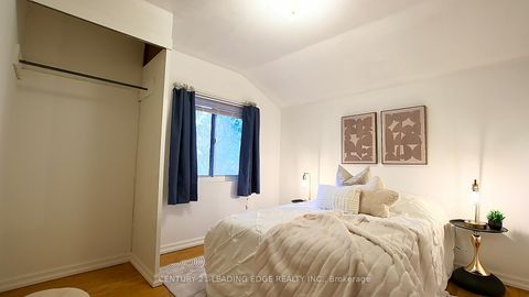 Photo 15 at 25 Oakley Boulevard, Bendale, Toronto