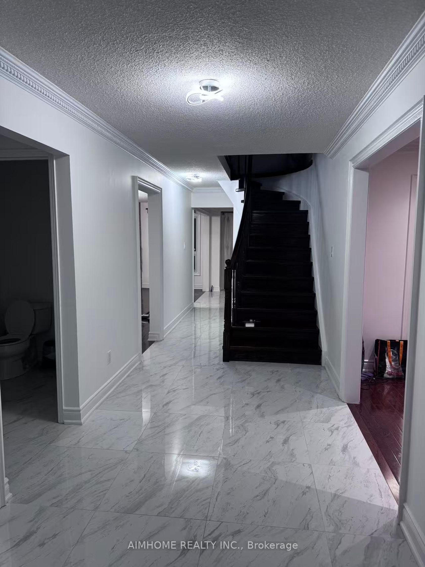 213 Hupfield Trail, Malvern, Toronto 