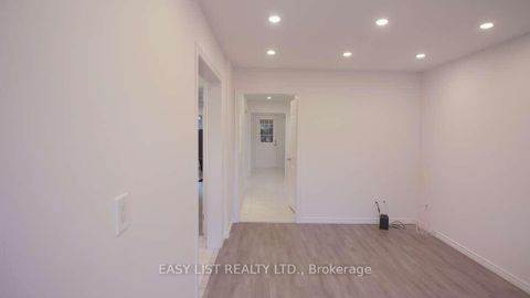 Photo 4 at 831 Firth Court, College Manor, Newmarket