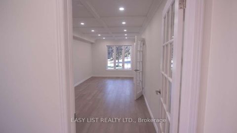 Photo 8 at 831 Firth Court, College Manor, Newmarket