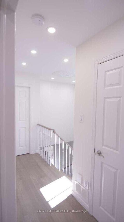 Photo 11 at 831 Firth Court, College Manor, Newmarket