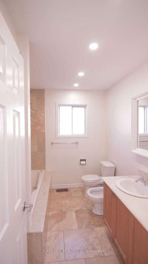 Photo 16 at 831 Firth Court, College Manor, Newmarket