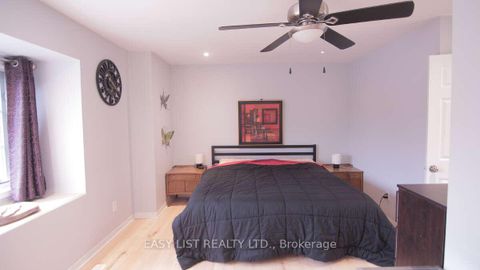 Photo 19 at 831 Firth Court, College Manor, Newmarket