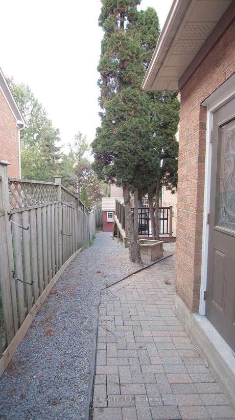 Photo 34 at 831 Firth Court, College Manor, Newmarket