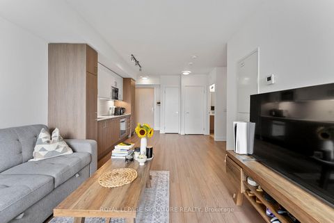 Photo 3 at 2501 - 77 Mutual Street, Yonge Corridor, Toronto Photo 3 at 2501 - 77 Mutual Street, Yonge Corridor, Toronto