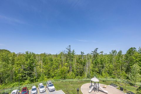 Photo 3 at 407 - 40 Ferndale Drive S, Ardagh, Barrie