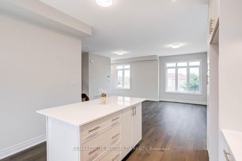 Photo 5 at 2717 WestOak Trails Boulevard, WM Westmount, Oakville