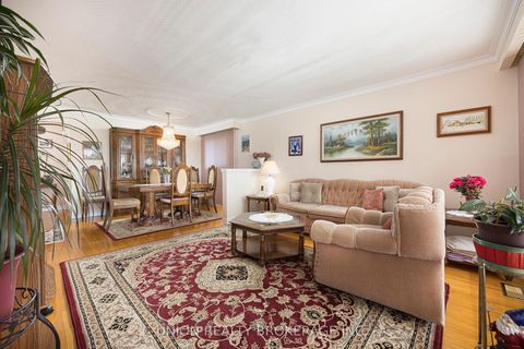 Photo 5 at 64 Rodda Boulevard, West Hill, Toronto