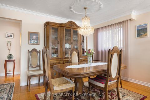 Photo 7 at 64 Rodda Boulevard, West Hill, Toronto
