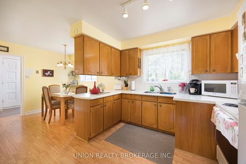 Photo 8 at 64 Rodda Boulevard, West Hill, Toronto