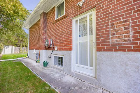 Photo 23 at 64 Rodda Boulevard, West Hill, Toronto