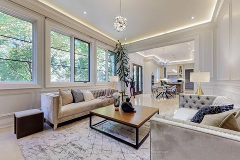 Photo 11 at 19 Blyth Street, Oak Ridges, Richmond Hill