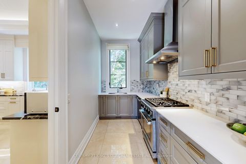 Photo 12 at 19 Blyth Street, Oak Ridges, Richmond Hill