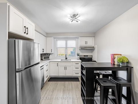 Photo 9 at 204 Schell Avenue, Belgravia, Toronto Photo 9 at 204 Schell Avenue, Belgravia, Toronto