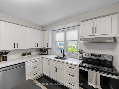 Photo 11 at 204 Schell Avenue, Belgravia, Toronto Photo 11 at 204 Schell Avenue, Belgravia, Toronto