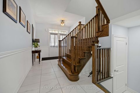 Photo 5 at 40 Mersey Street, Kleinburg, Vaughan