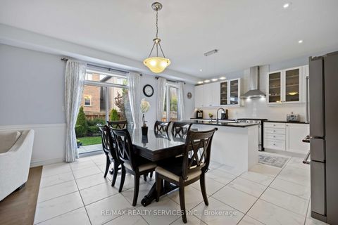 Photo 16 at 40 Mersey Street, Kleinburg, Vaughan