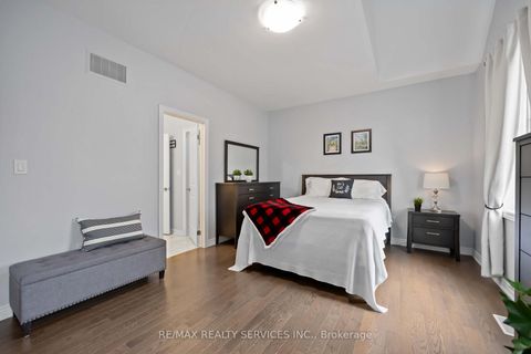 Photo 29 at 40 Mersey Street, Kleinburg, Vaughan