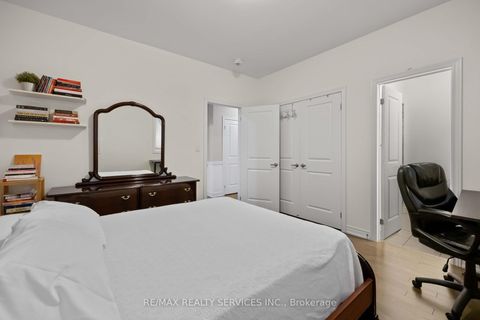 Photo 36 at 40 Mersey Street, Kleinburg, Vaughan