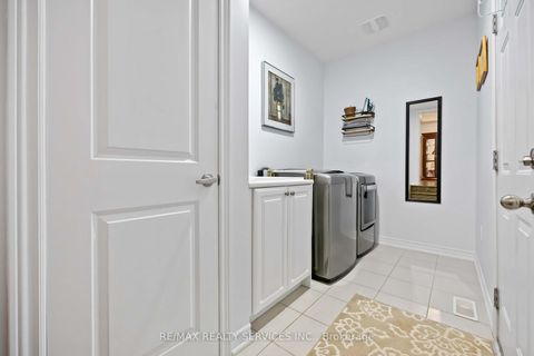 Photo 43 at 40 Mersey Street, Kleinburg, Vaughan