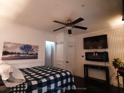 Photo 12 at 52 Ellendale Drive, Dorset Park, Toronto