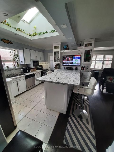 Photo 31 at 52 Ellendale Drive, Dorset Park, Toronto Photo 31 at 52 Ellendale Drive, Dorset Park, Toronto