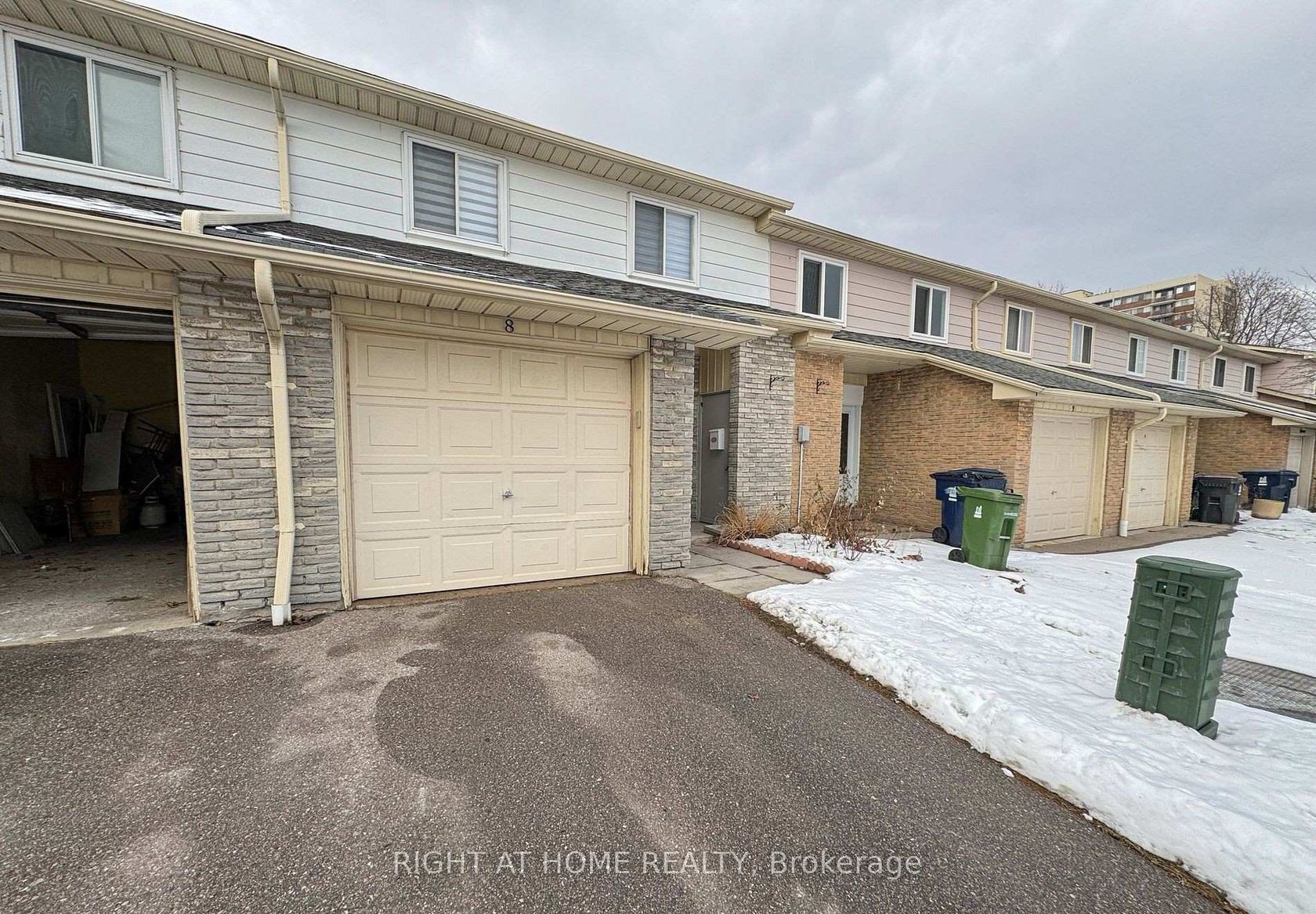 8 - 50 Blackwell Avenue, Malvern, Toronto 