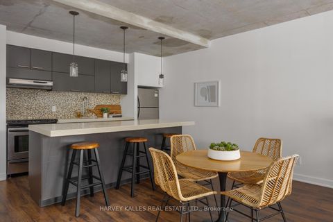 Photo 4 at 723 - 55 Stewart Street, Waterfront Communities C1, Toronto