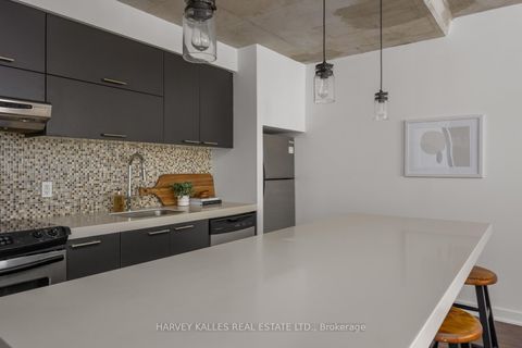 Photo 8 at 723 - 55 Stewart Street, Waterfront Communities C1, Toronto