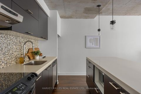 Photo 9 at 723 - 55 Stewart Street, Waterfront Communities C1, Toronto