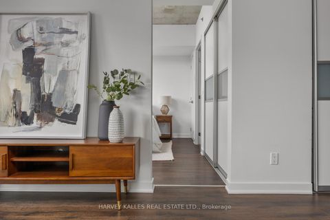 Photo 11 at 723 - 55 Stewart Street, Waterfront Communities C1, Toronto
