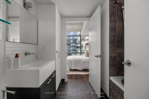 Photo 16 at 723 - 55 Stewart Street, Waterfront Communities C1, Toronto