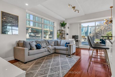 Photo 4 at 210E - 500 Queens Quay W, Waterfront Communities C1, Toronto