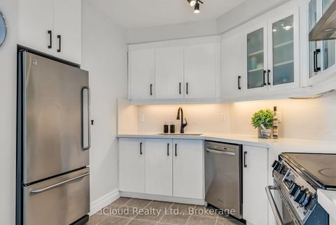 Photo 14 at 210E - 500 Queens Quay W, Waterfront Communities C1, Toronto
