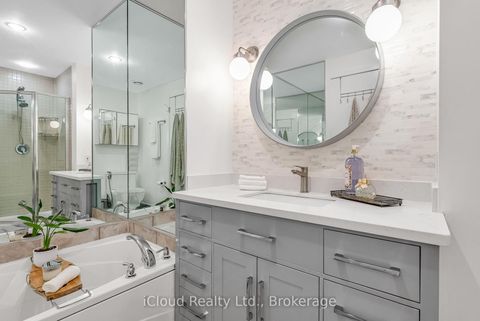 Photo 21 at 210E - 500 Queens Quay W, Waterfront Communities C1, Toronto