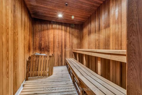 Photo 33 at 210E - 500 Queens Quay W, Waterfront Communities C1, Toronto