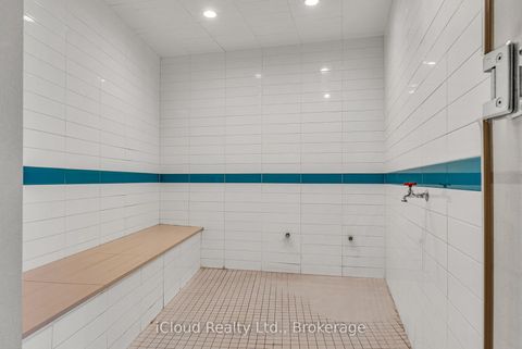 Photo 36 at 210E - 500 Queens Quay W, Waterfront Communities C1, Toronto