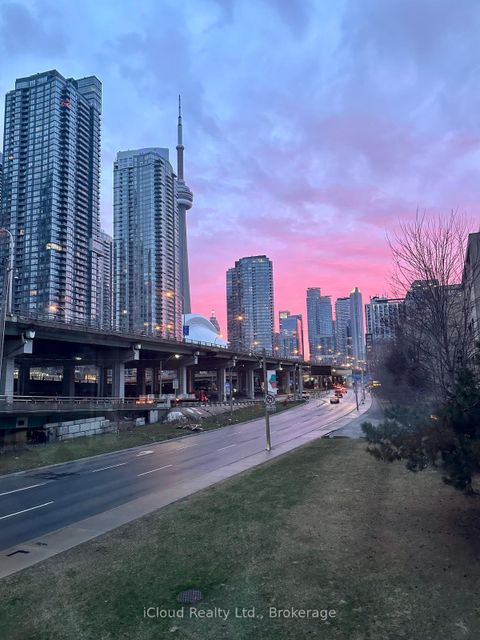 Photo 39 at 210E - 500 Queens Quay W, Waterfront Communities C1, Toronto Photo 39 at 210E - 500 Queens Quay W, Waterfront Communities C1, Toronto