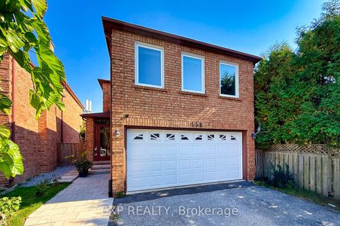 Photo 2 at 158 Millcroft Way, Brownridge, Vaughan Photo 2 at 158 Millcroft Way, Brownridge, Vaughan
