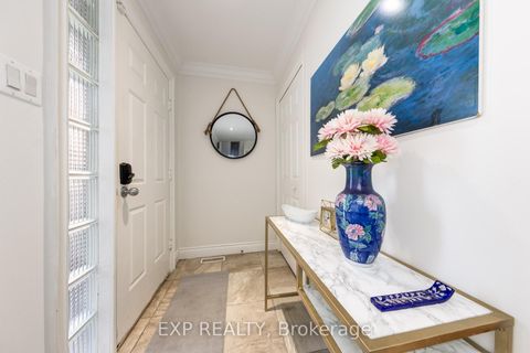 Photo 7 at 158 Millcroft Way, Brownridge, Vaughan